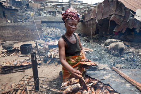 cap-anamur.org | J. Escher | In den Slums von Freetown