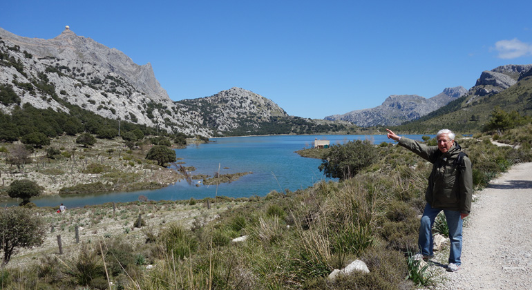 Bigi Alt | Franz Alt auf Mallorca am Embalse de cuber - der Stausee im Tramuntana Gebirge versorgt die Stadt Palma mit Trinkwasser.