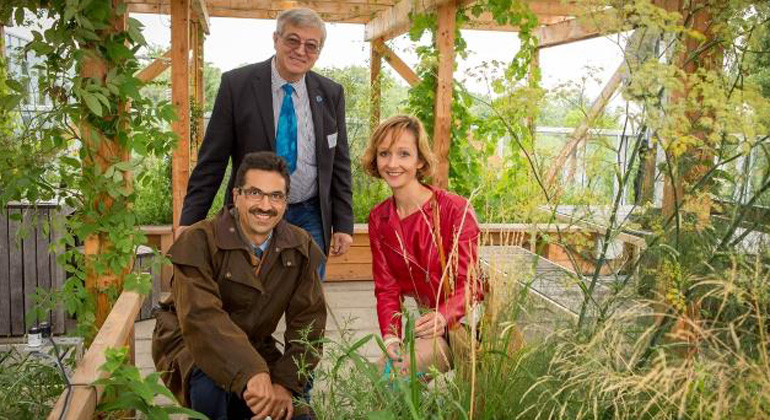 Christian Houdek | PID | vlnr: BOKU-Rektor Martin Gerzabek, Gernot Becker (ATB-Becker), Susanne Lins (tatwort)