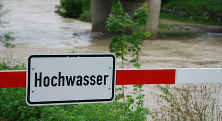 Fotolia.com | MKlawitter | Land unter: Die zerstörerische Wirkung von Hochwasserereignissen nimmt gravierendere Ausmaße an.