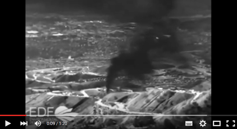 Environmental Defense Fund | Screenshot | Aufnahmen von der Environmental Defense Fund bieten aus der Vogelperspektive des Erdgasleck am Aliso Canyon Lagerstätte von Southern California Gas Company.