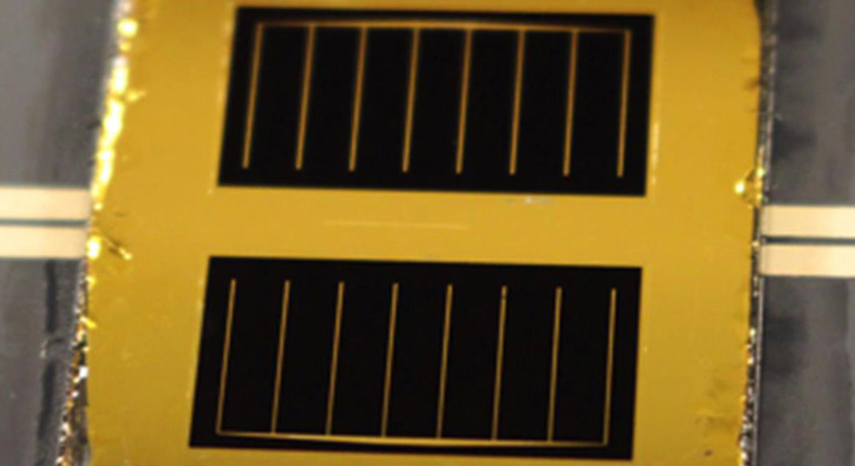 NREL + CSEM | GaInP/SHJ tandem cells with efficiency up to 29.8% under 1-sun standard illumination.