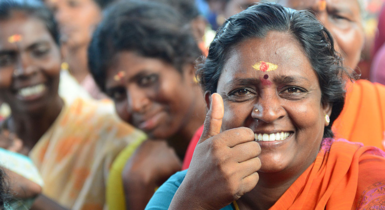 ANDHERI HILFE | Muni Aththa ist Mitglied der von ANDHERI HILFE und ihrer indischen Partnerorganisation Rural People Education and Development Centre geförderten Frauenbank in ihrem Heimatdorf Edaiyur im südindischen Tamil Nadu.