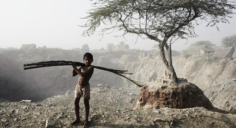 andheri-hilfe.de | Junge in Indien