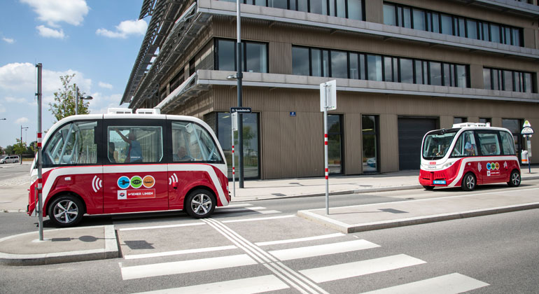 Wiener Linien/Manfred Helmer | Erfolgreiche erste Probefahrt mit autonomen E-Bussen in Aspern