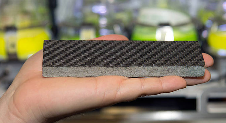 Carbon fibers from greenhouse gas