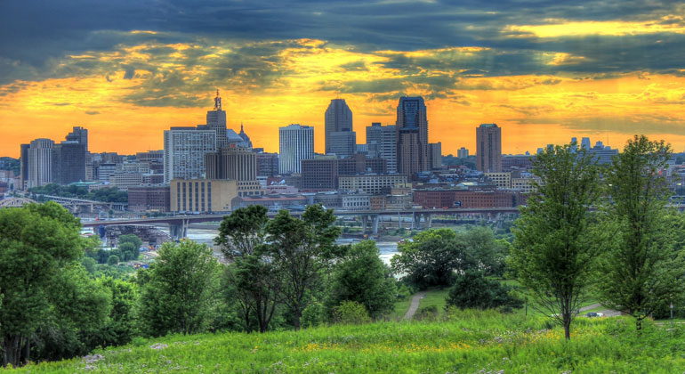 pixabay.com | Goodfreephotos_com | Minneapolis, MN, a Climate Challenge winner and Renewables Accelerator participant, is evaluating renewable procurement options as it develops a blueprint to power its entire community with 100 percent renewable energy by 2030.