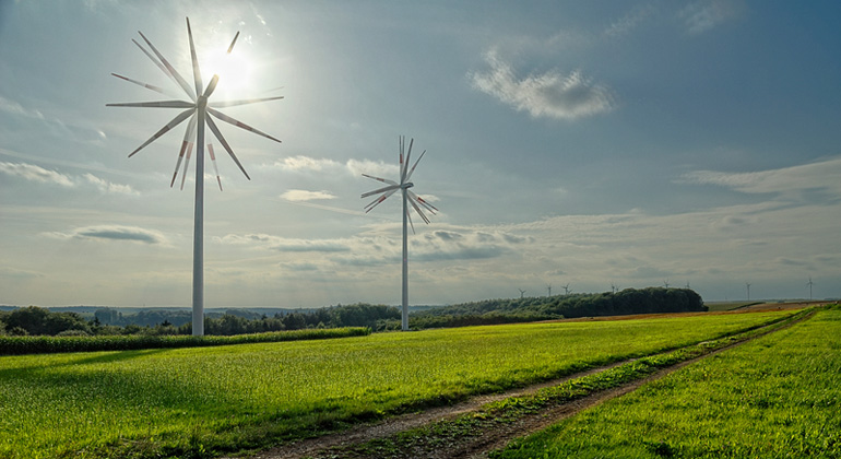 photocase.de | schachspieler | Der Ausbau der erneuerbaren Energien trägt zum Landschaftswandel bei.