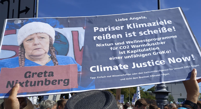 Frank Winkler | | Plakat bei der "Fridays for Future"-Demo in München 20.09.2019