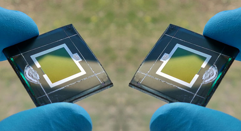 World record for tandem perovskite-CIGS solar cell