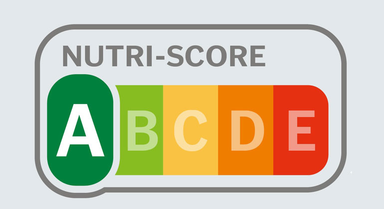 bmel.de | " Wir fordern sämtliche Lebensmittelhersteller und den Handel von Aldi bis Zott auf, mitzumachen und ihre Produkte mit dem Nutri-Score zu versehen," Luise Molling foodwatch-Expertin