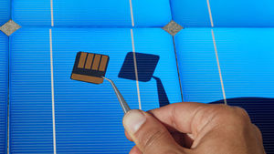 Ken Richardson | mit.edu | New perovskite solar cell from the laboratory