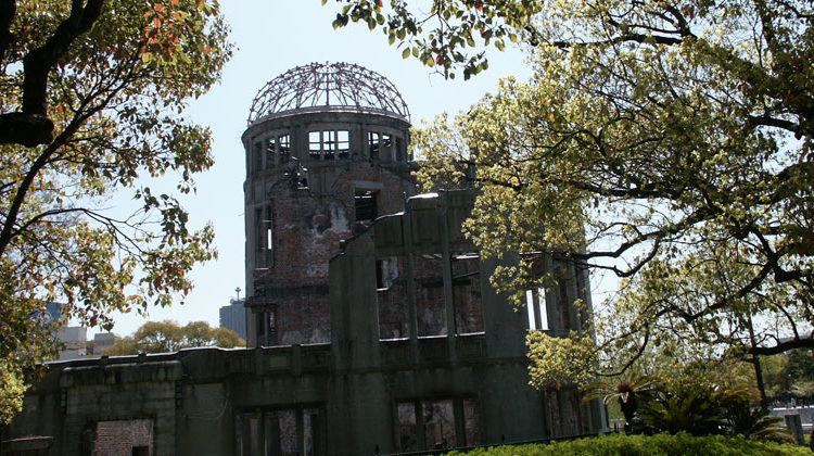Bigi Alt | Friedensdenkmal in Hiroshima
