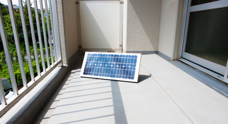 Plug-In-PV: Grüner Strom vom Balkon