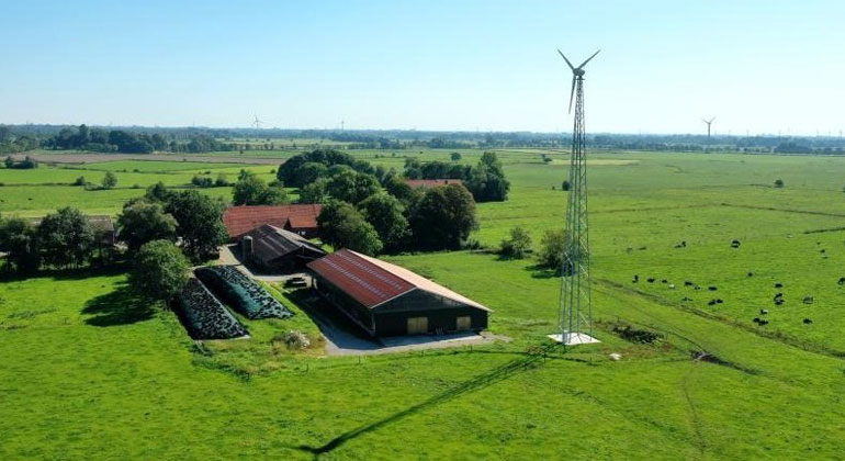 Kleinwindanlage fürs Gewerbe: Landwirt spart Stromkosten