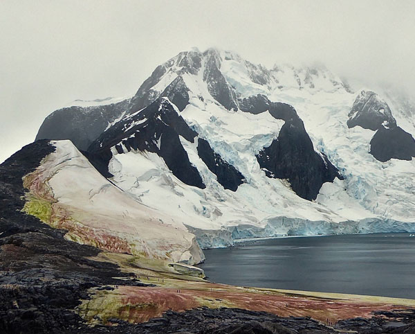 National Snow and Ice Data Center (NSIDC) | Bob Gilmore | Antarctica | 