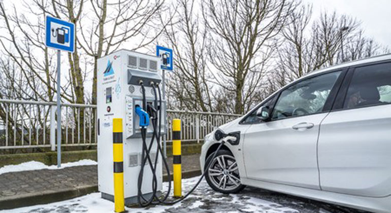 Energieverbrauch von Elektroautos: Tests realistischer gestalten