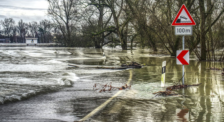 Flut-Versicherungen: Das Ende der Hochwasser-Demenz - Sonnenseite -  Ökologische Kommunikation mit Franz Alt