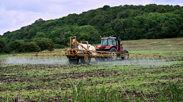 pixabay.com | Martin Ludlam | Landwirtschaft Dünger