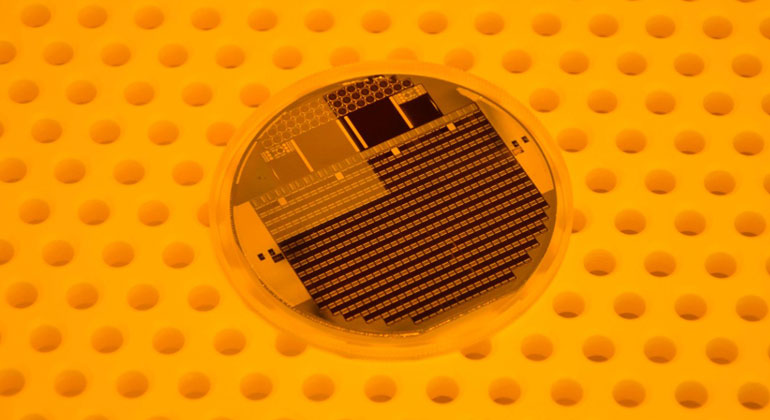 Fraunhofer ISE entwickelt effizienteste Solarzelle der Welt mit 47,6 Prozent Wirkungsgrad