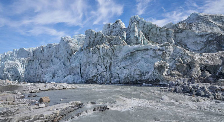 Global Warming Reaches Central Greenland