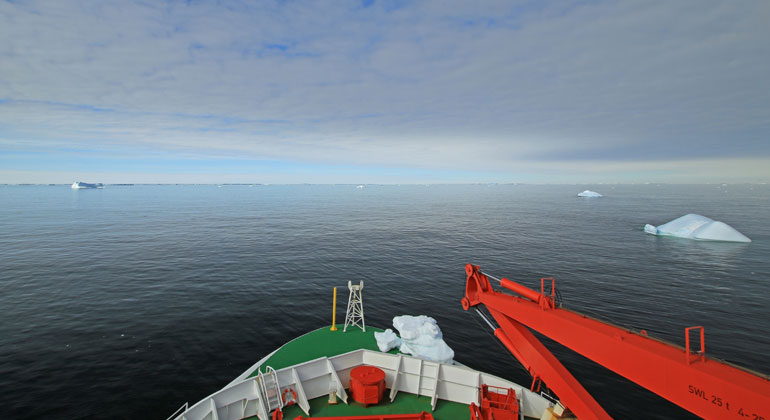 Record low sea ice cover in the Antarctic