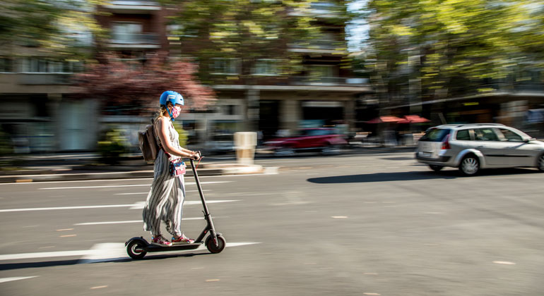 Zahl der Fahrrad- und E-Scooter-Unfälle explodiert