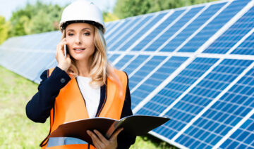 Depositphotos.com | AndrewLozovyi | Solarjob Frau