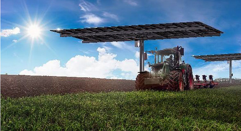 AGRI-PV mit zweiachsigem Nachführsystem