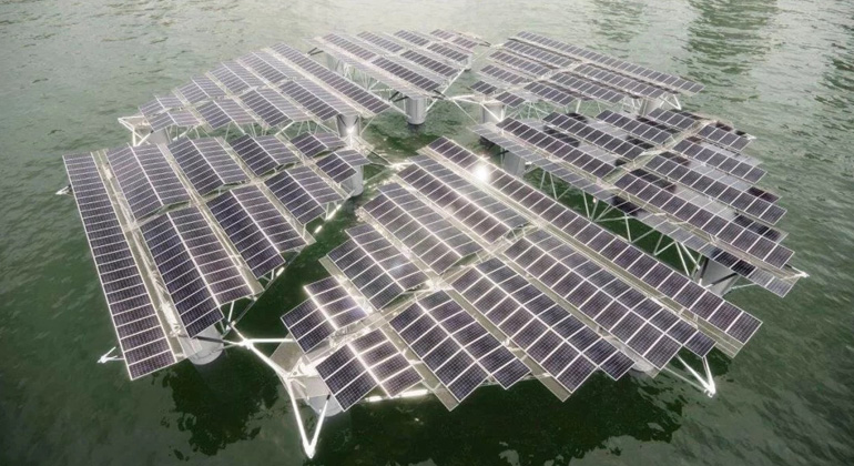Sonnenenergie auf dem Meer: Schwimmendes Solarkraftwerk in der Nordsee