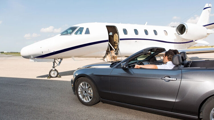 Depositphotos.com | SimpleFoto | Privatjet