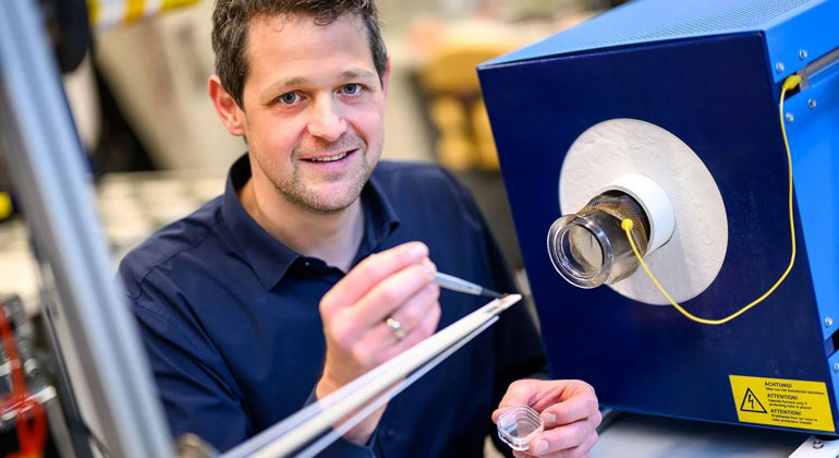 Energiespeicherung neu gedacht – Mit Sauerstoffionenbatterien in eine nachhaltige Zukunft