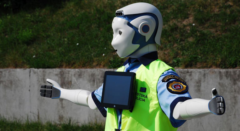 Robots Control Traffic – KIT Tests Future Technology for Safe School Routes